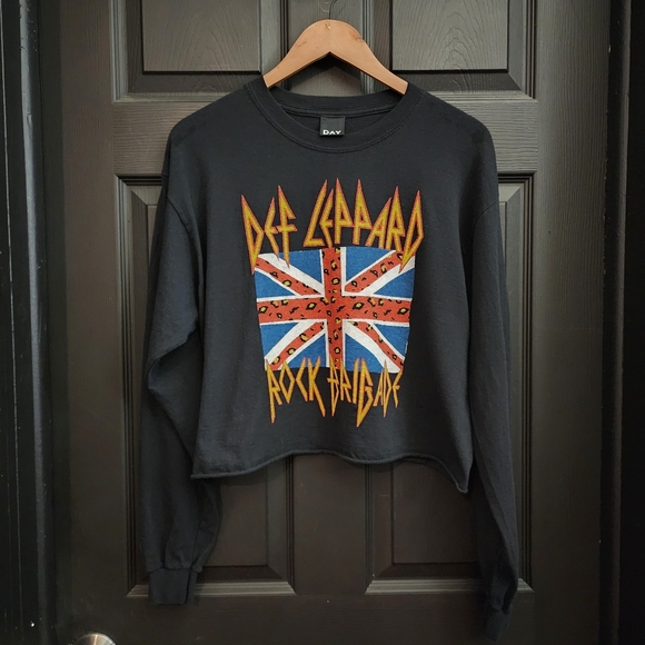 DAY Def Leppard Long Sleeve Crop Tee - Picture 5 of 16